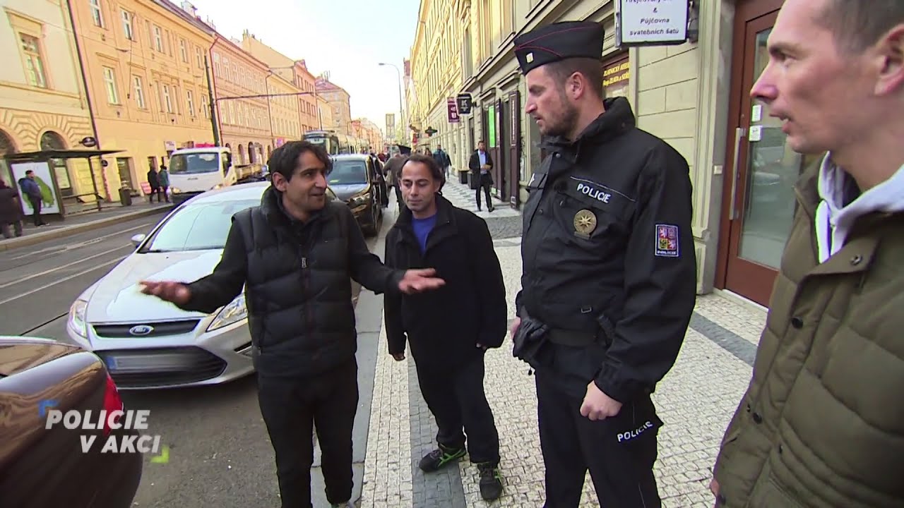 Policie v akci (135) – kámoši z baru, stařec a sekera, napadený záchranář a únos dítěte