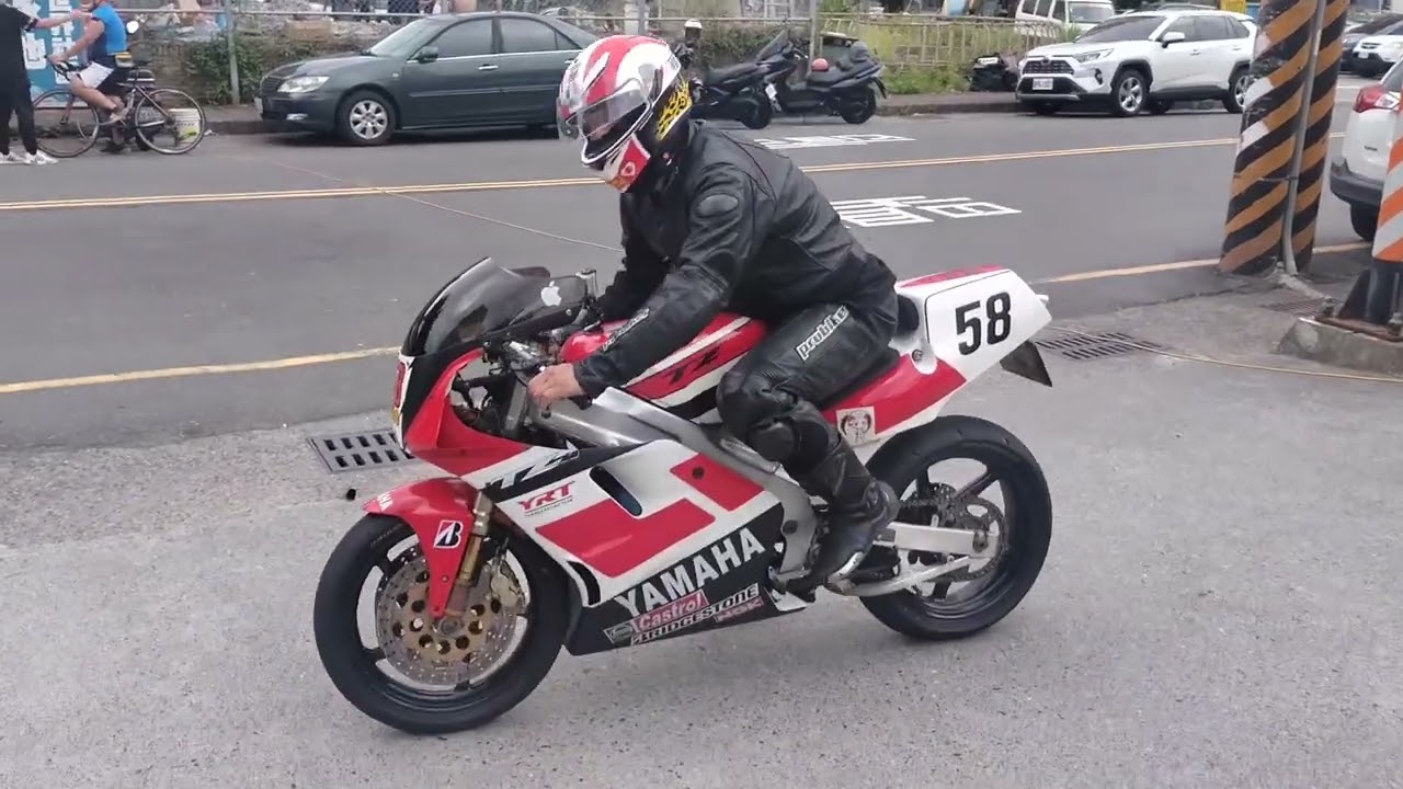 YAMAHA TZR250 踩發英姿 / 基隆偽劉德華
