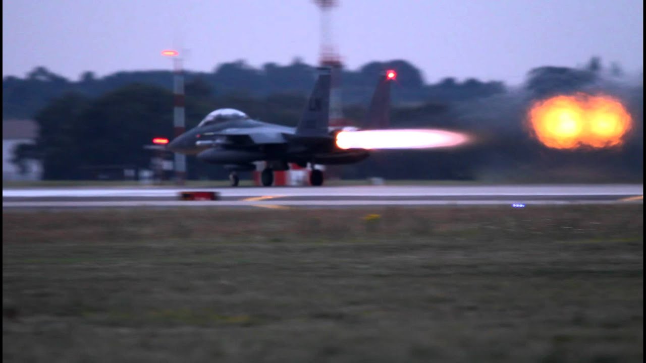 F15 night takeoff