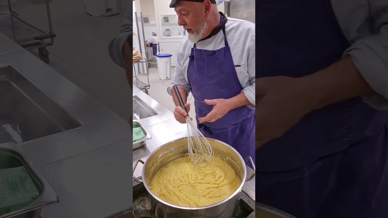 Pour lier vos sauces et petits plats mijot&eacute;s, la recette du roux blanc.#rouxblanc #liaisoncuisine