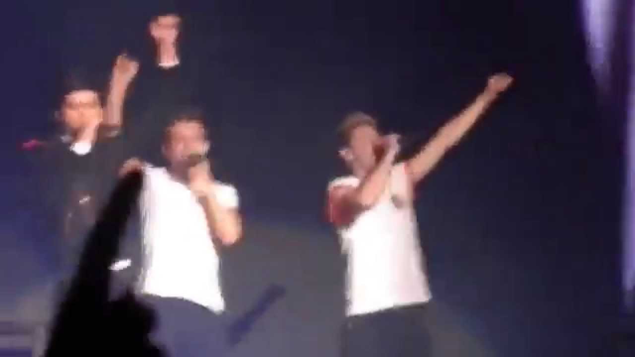 One Direction - Stand Up (Live) - Madison Square Garden - December 3, 2012
