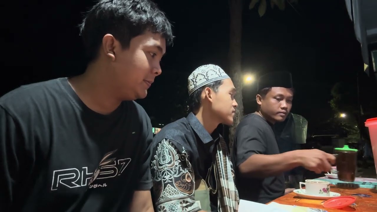 DIMANAKAH SARUNGKU ? - JALUK KOPI SEBELUM IMSAK HUNTING DI PASAR BUAH ! 🍑🍉🥭🫒🍊🍍🍒🍉