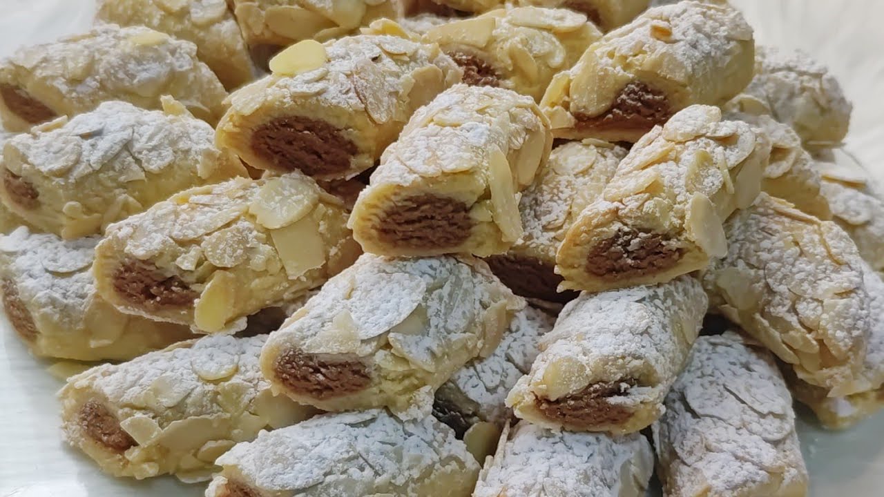 حلوة هشيشة بحشوة كاوكاو🇲🇦كتذوف في الفم😋بمقادير بسيطة وكمية وفيرة😮 ناجحة من أول تجربة💯الكمية والثمن💰