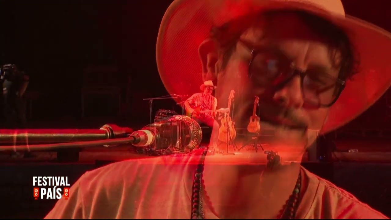 Lisandro Aristimu&ntilde;o en Playa de R&iacute;o - Festival Pa&iacute;s 2022