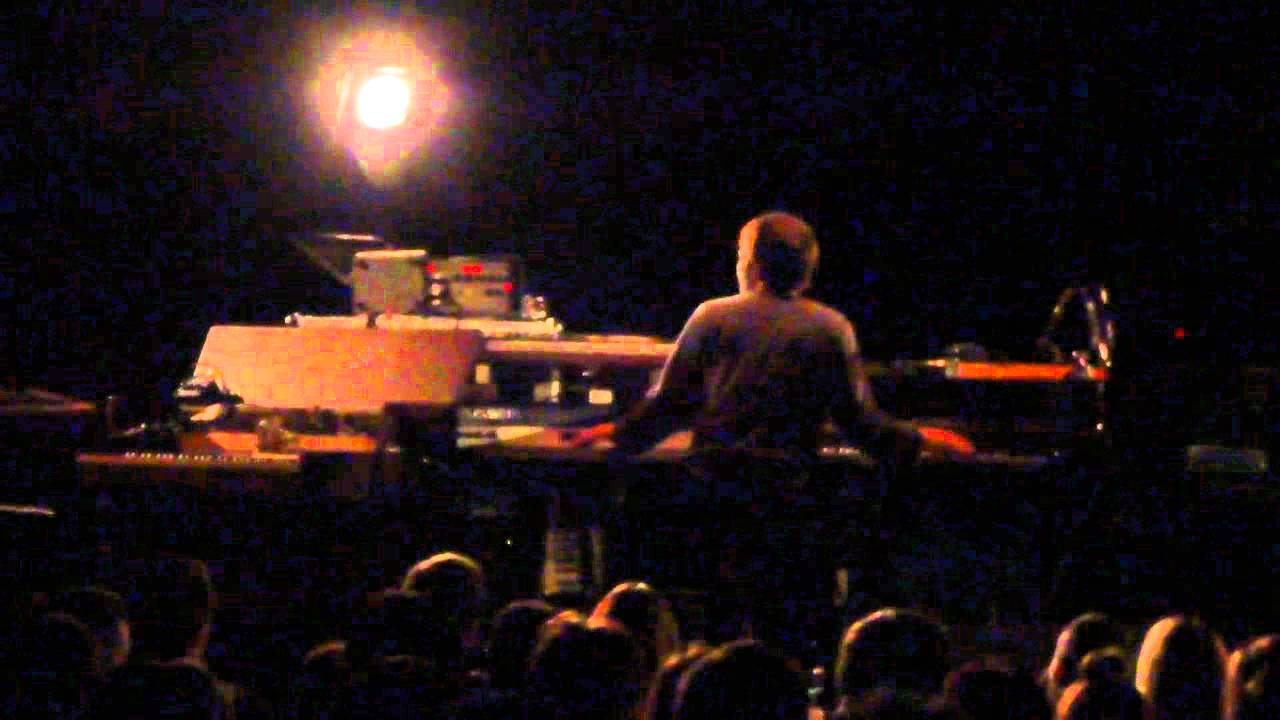 Nils Frahm - peter (alt. takes #2) @ Traf&oacute; 2012.10.10