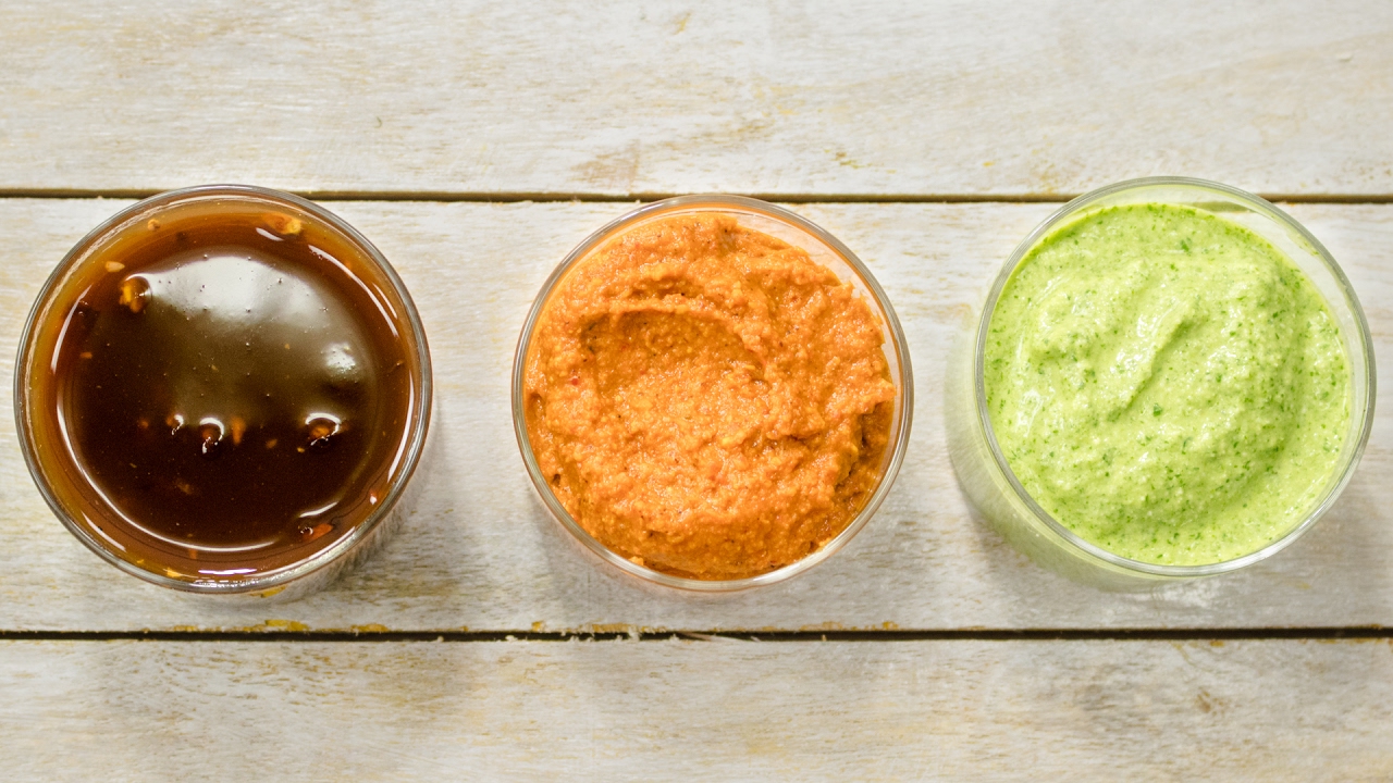 3 Chutneys Recipe | Meethi Chutney, Allam / Ginger Red Pachadi, Curry Leaf-Cashew Green Chutney