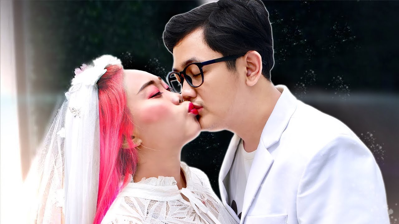 คิทแคทแต่งงานกับดร.เจฟ