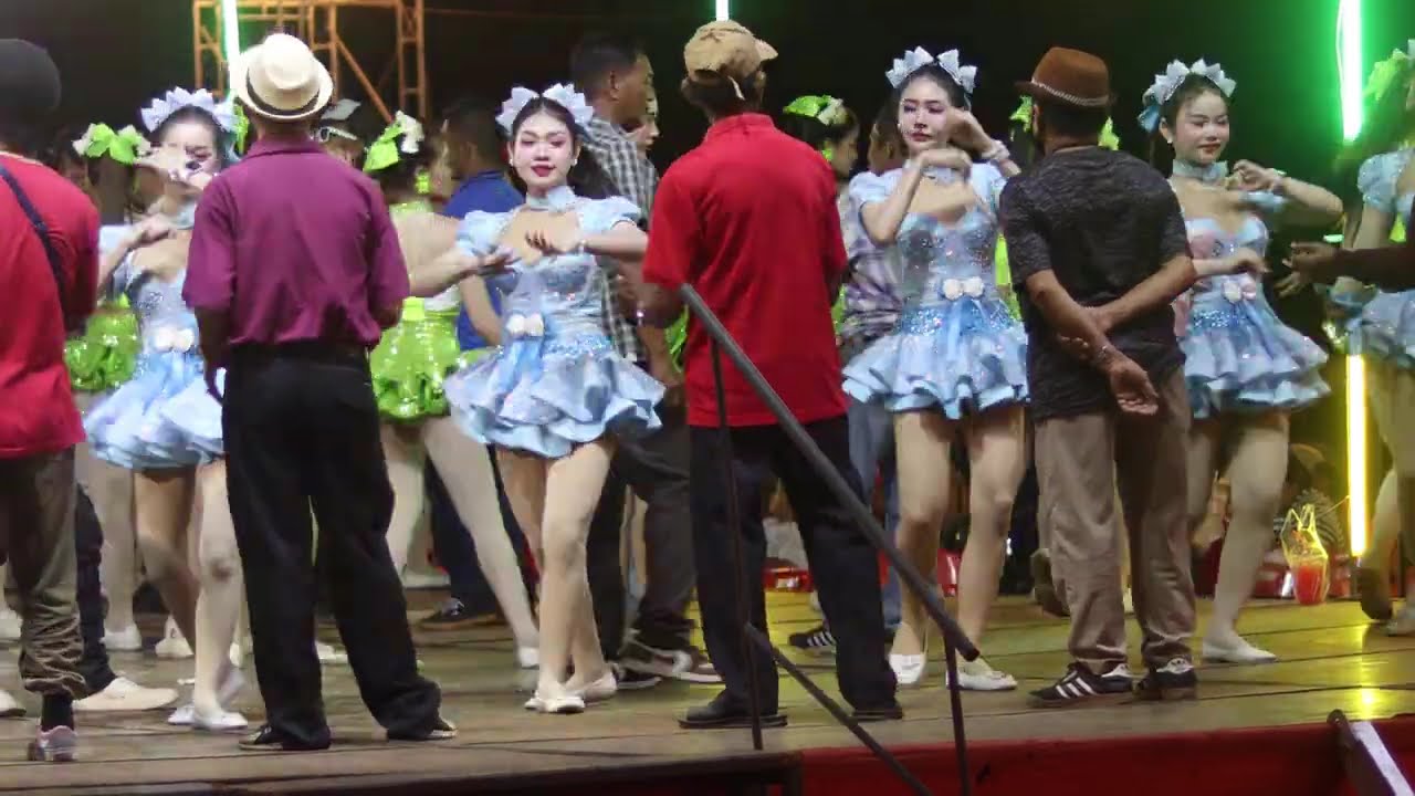 【#PhetchaburiDance】#รำวงเพชรบุรี✿10minite workout dance🎼พรพรหมเมืองเพชร✿สวยดุจนางฟ้า 4[CANON250D🎼4K]