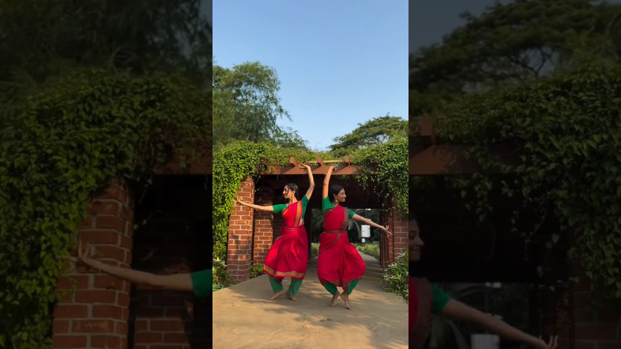 Dances is more beautiful than the background 🤌🍁 #dance #shortsfeed #classicaldance #bharatnatyam