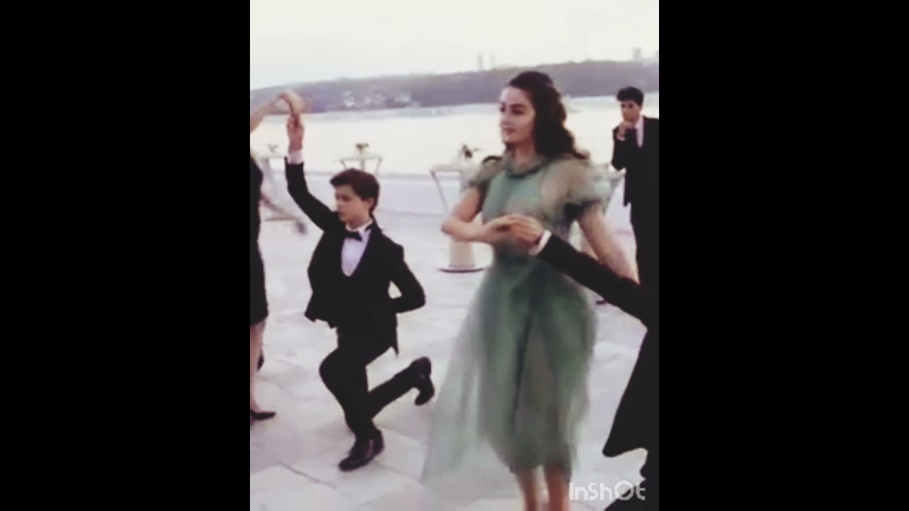 çok güzel dans etmişler bee... #çağanefe #leyakirşan #leyçağ #kesfet #kesfetol