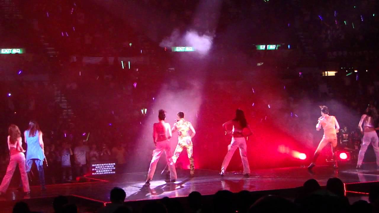 26-8-2011 草蜢 - 黑色午夜 / Monica / Stand Up / 不羈的風 / 熱辣辣 / 拒絕再玩