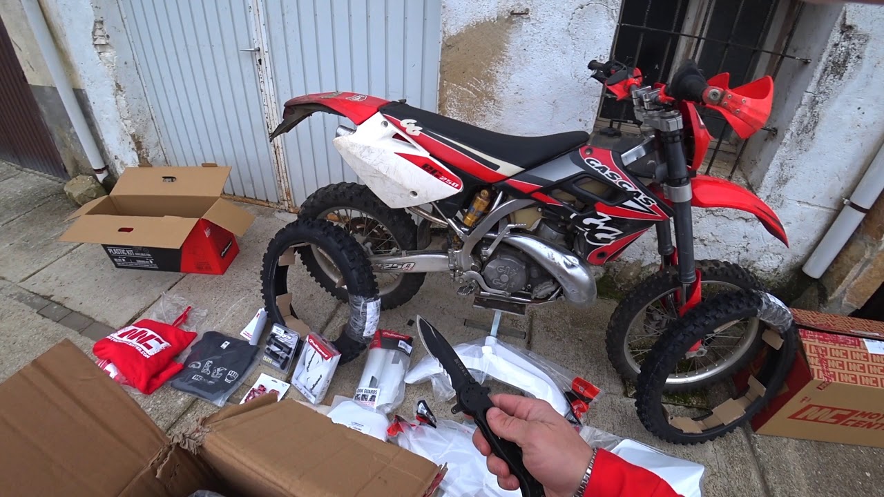 UNBOXING CHUCHES !!! De MotocrossCenter para la 