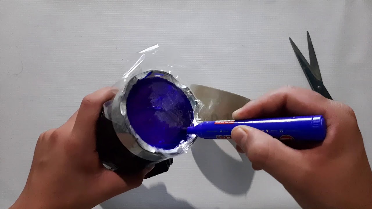 Experimento #2 - Lámpara de luz negra