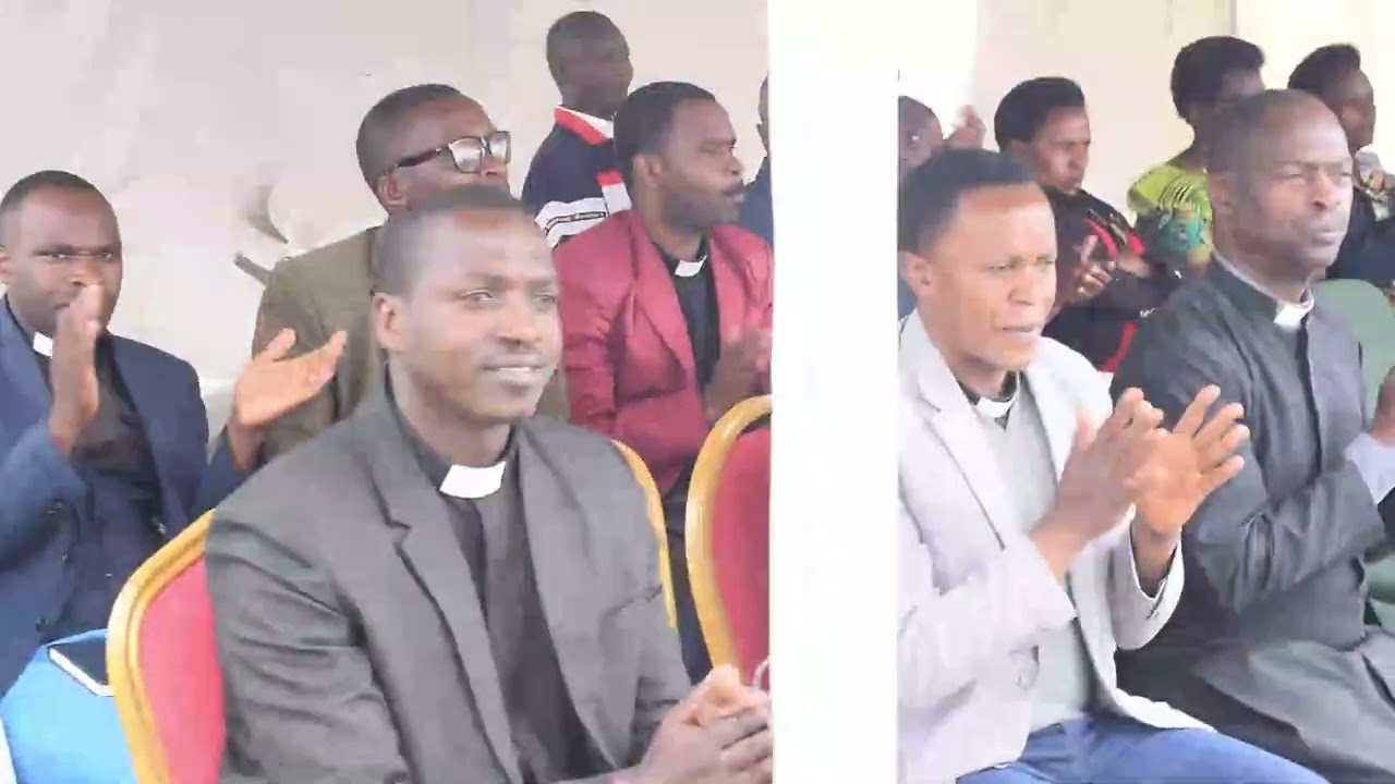 REBA UDUSHYA TWARANZE IBIRORI BYO GUSOZA ICYUMWERU CY'UBUREZI MURI EAR DIYOSEZI YA KIGEME 
