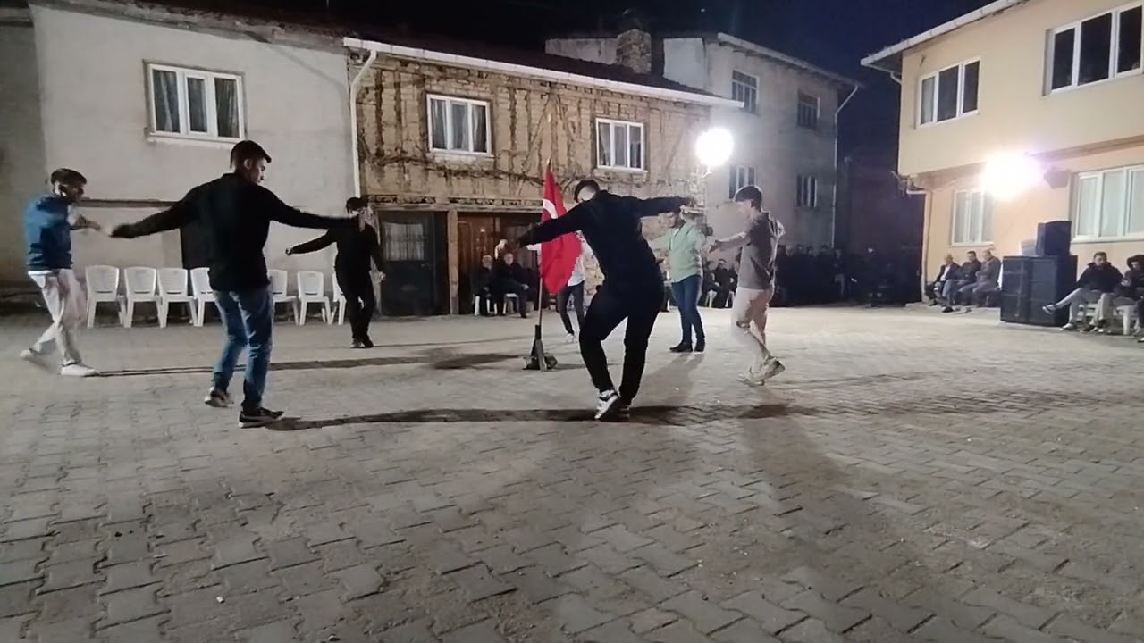 ŞAHAN SAKA Domaniç oyun havası Sorgun köyü gençleri