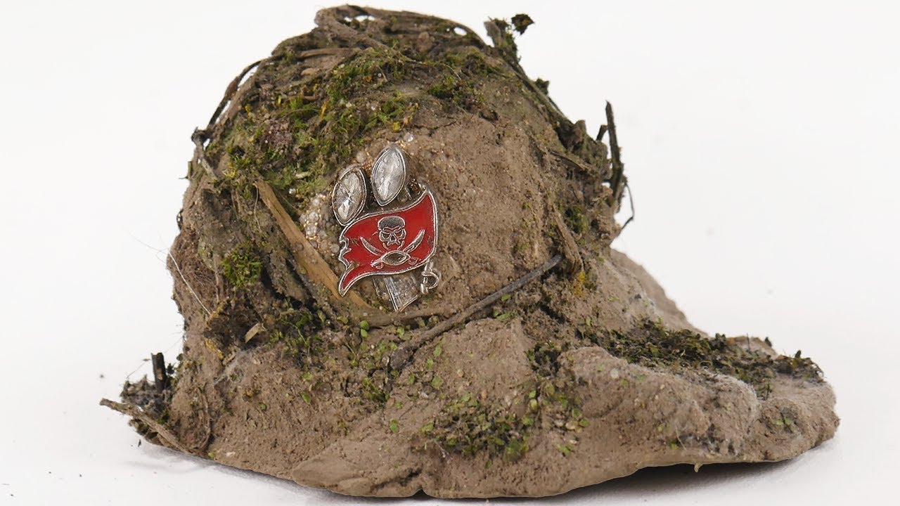 I Cleaned The World's Dirtiest Super Bowl Ring!