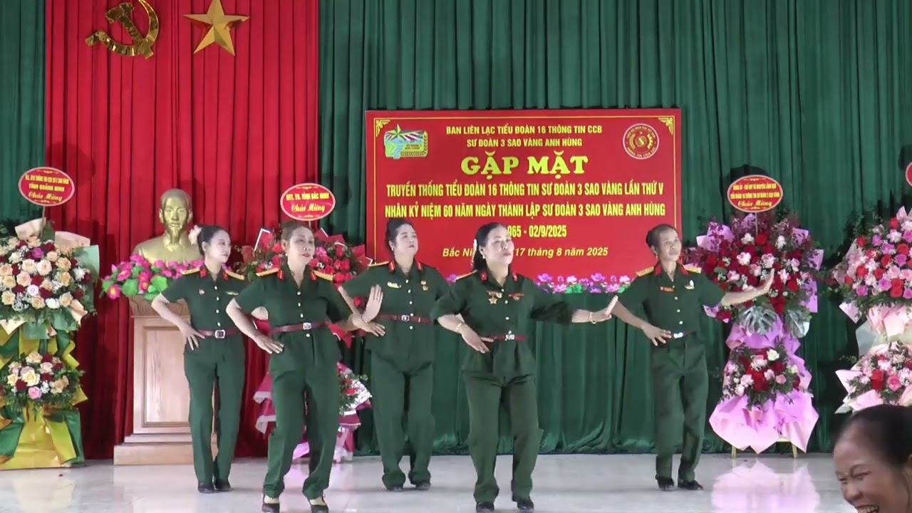 Vũ điệu đường Trường Sơn xe anh qua 