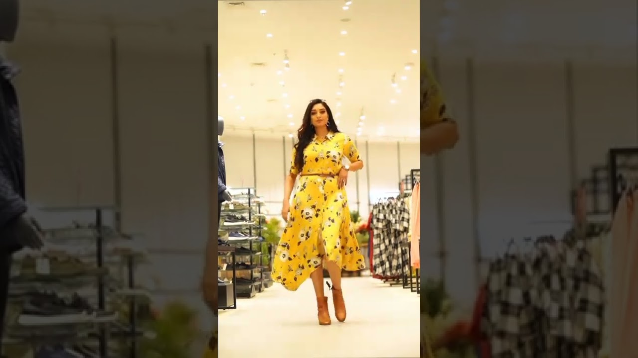 Rithu Manthra's new rampwalk😘😘