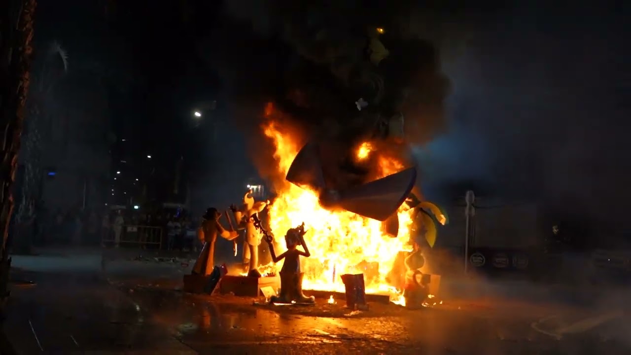 Cremá Falla Barri d'Onda 2021