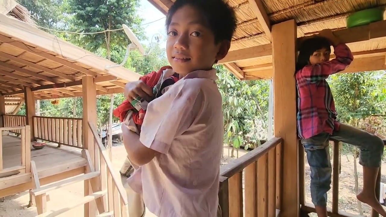 น้องยง กับน้องมุก จะแต่งงานกันจริงเหรอ#เผ่าตองเหลืองในลาว #คนป่า #ตองเหลือง 