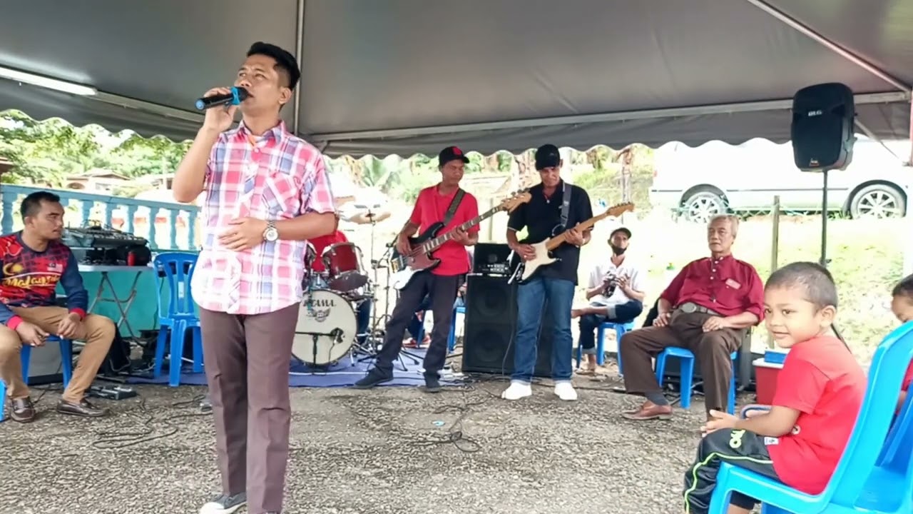 Bunga ku puja di petik orang live band kenduri kahwin
