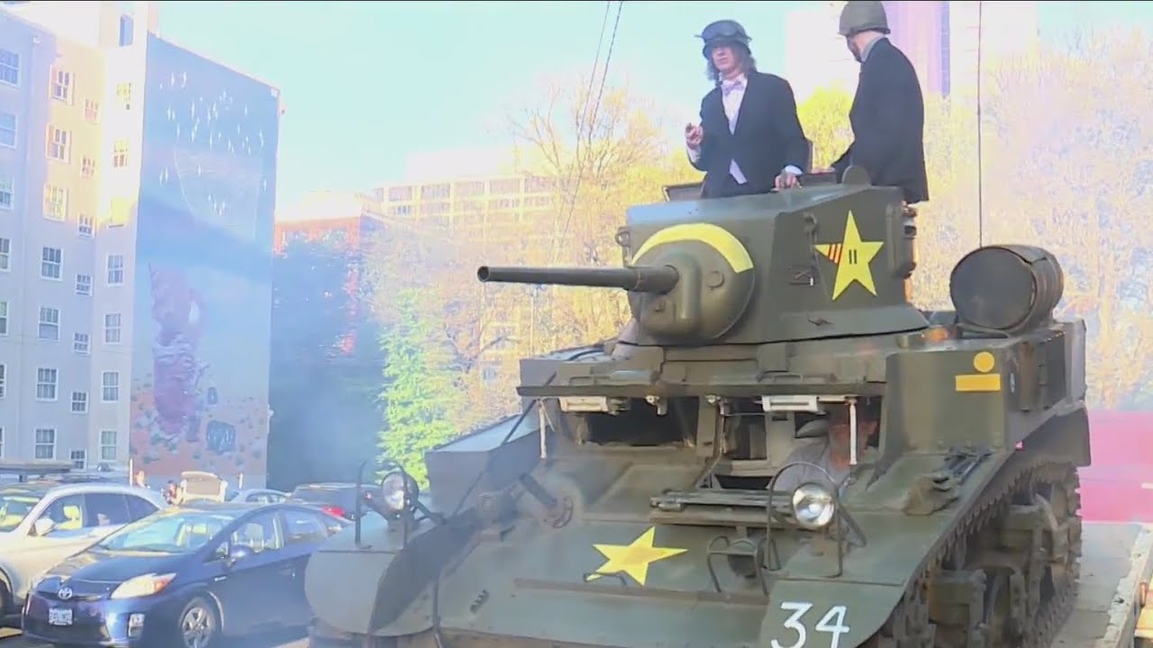 Camas student rides tank to prom at Portland Art Museum