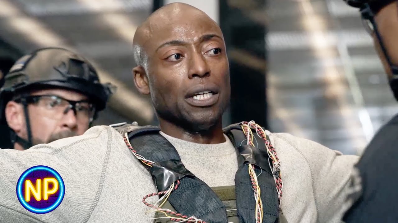THAT'S A BOMB! | S.W.A.T. Season 2 Episode 13 | Now Playing
