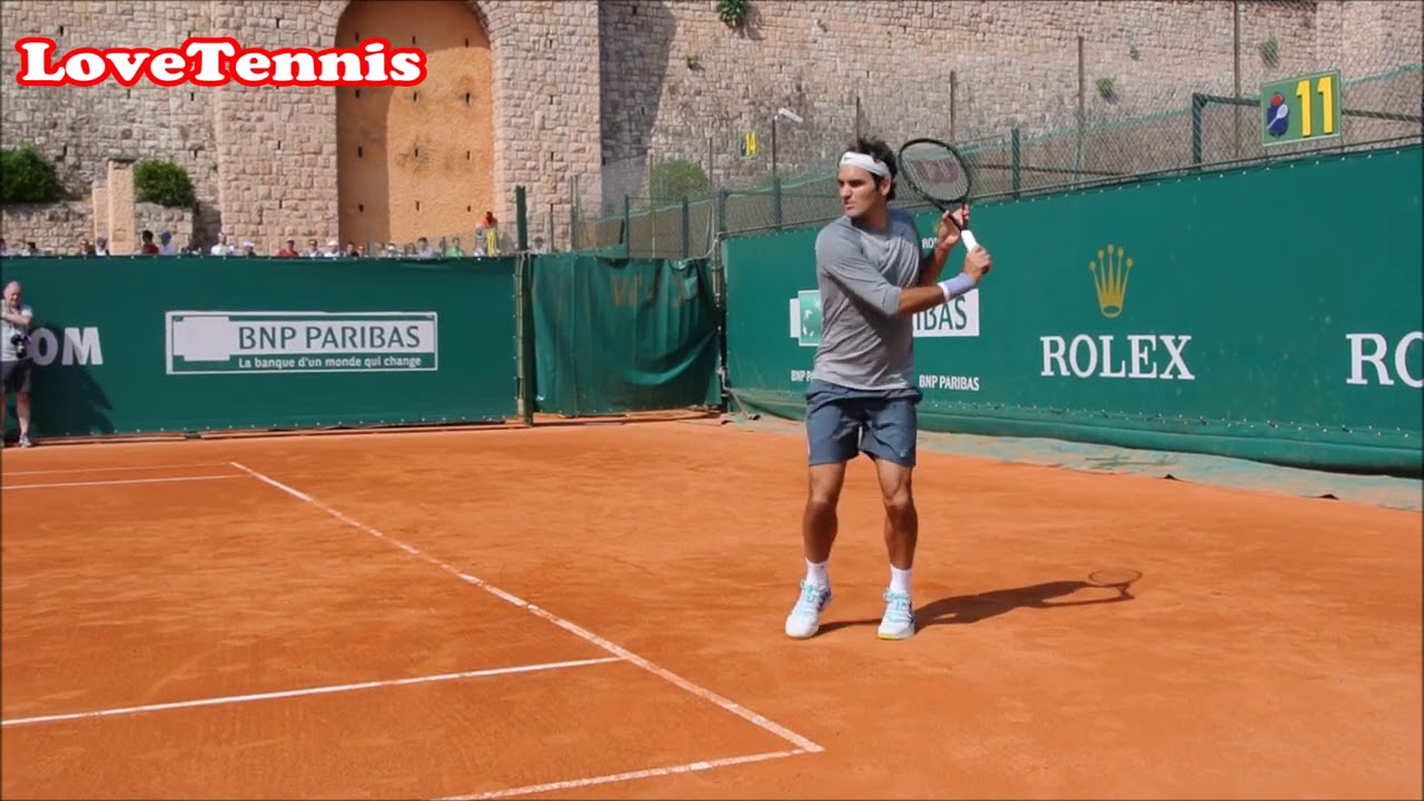 Roger Federer Practice Session On Clay - Love Tennis