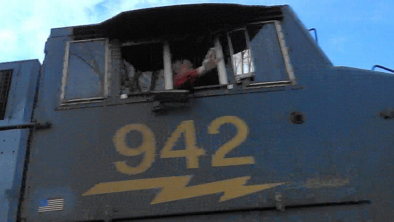 🙋‍♂️ The Happy Engineer in Riverdale on Mixed Freight Train