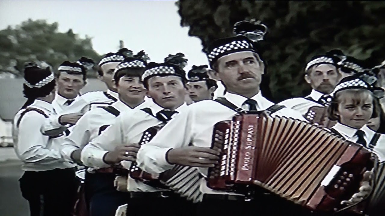Culnady LOL 479 Banner Parade 1995 Part 2