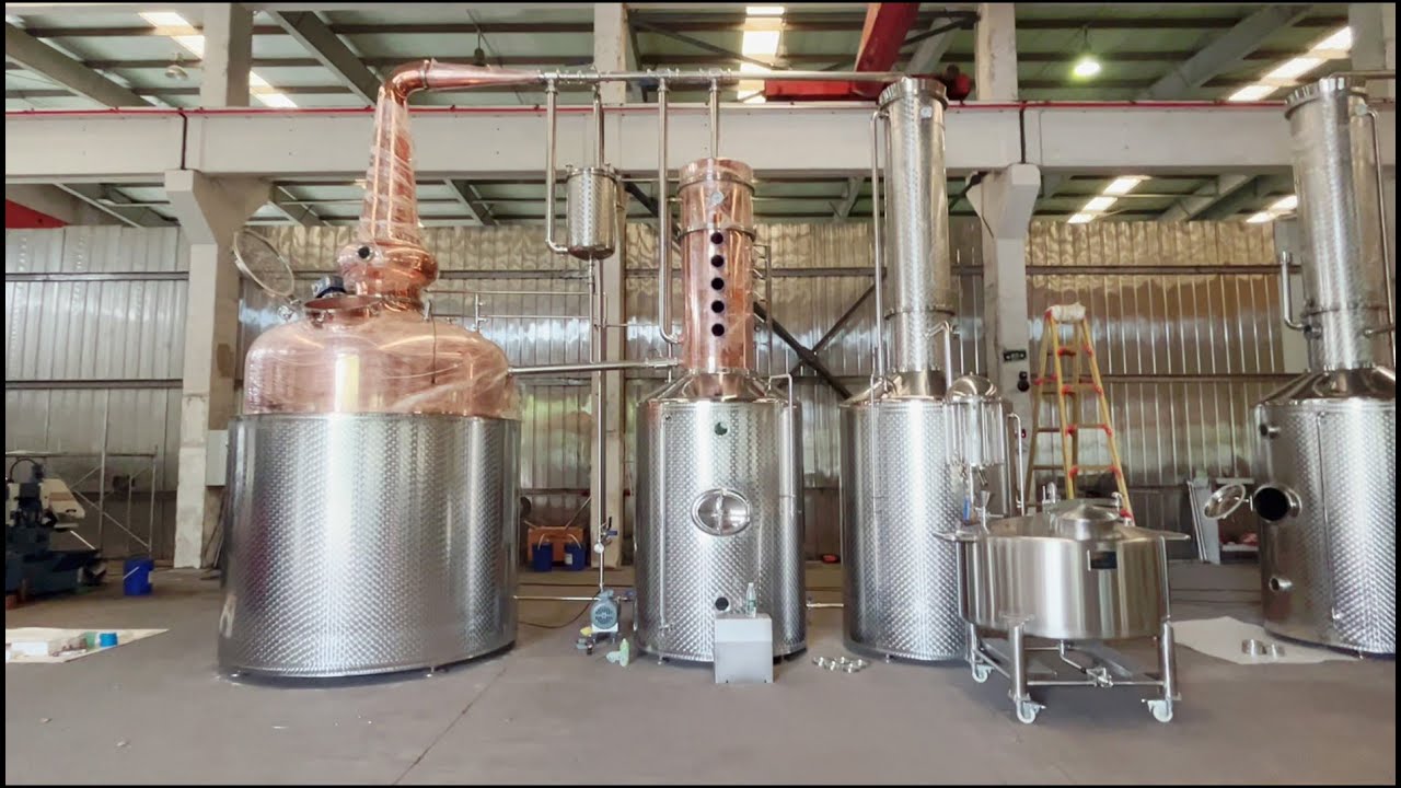 Direct Factory Sale 5000 Litres Copper Pot Still With Copper Helmet#whiskey #Distillation Equipment