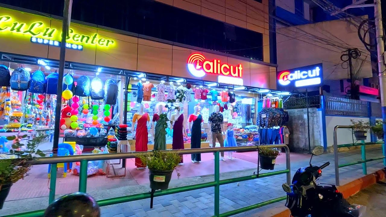Indian streets | Kalpetta street life after dark, Night time in Wayanad | Vibrant street walk,Kerala