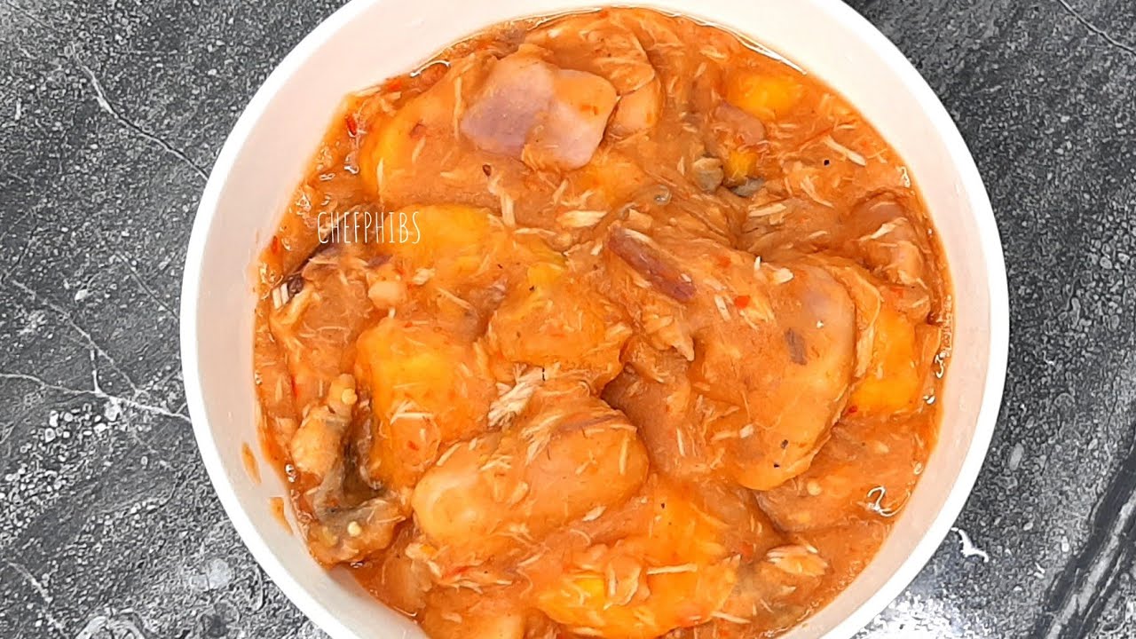 COCOYAM PORRIDGE/ POTTAGE/ MPOTOMPOTO/ MPIHUU/ NNUHUU (WITH RIPE PLANTAIN)