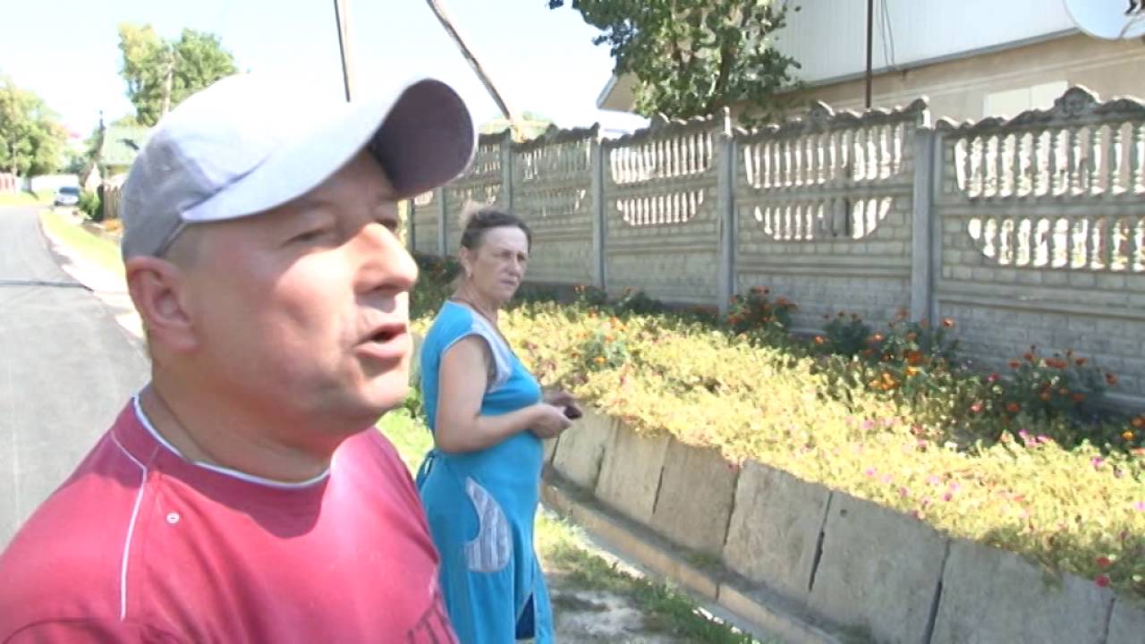 Жителі Великого Кучурова обурені тим, як відбувається ремонт дороги у селі