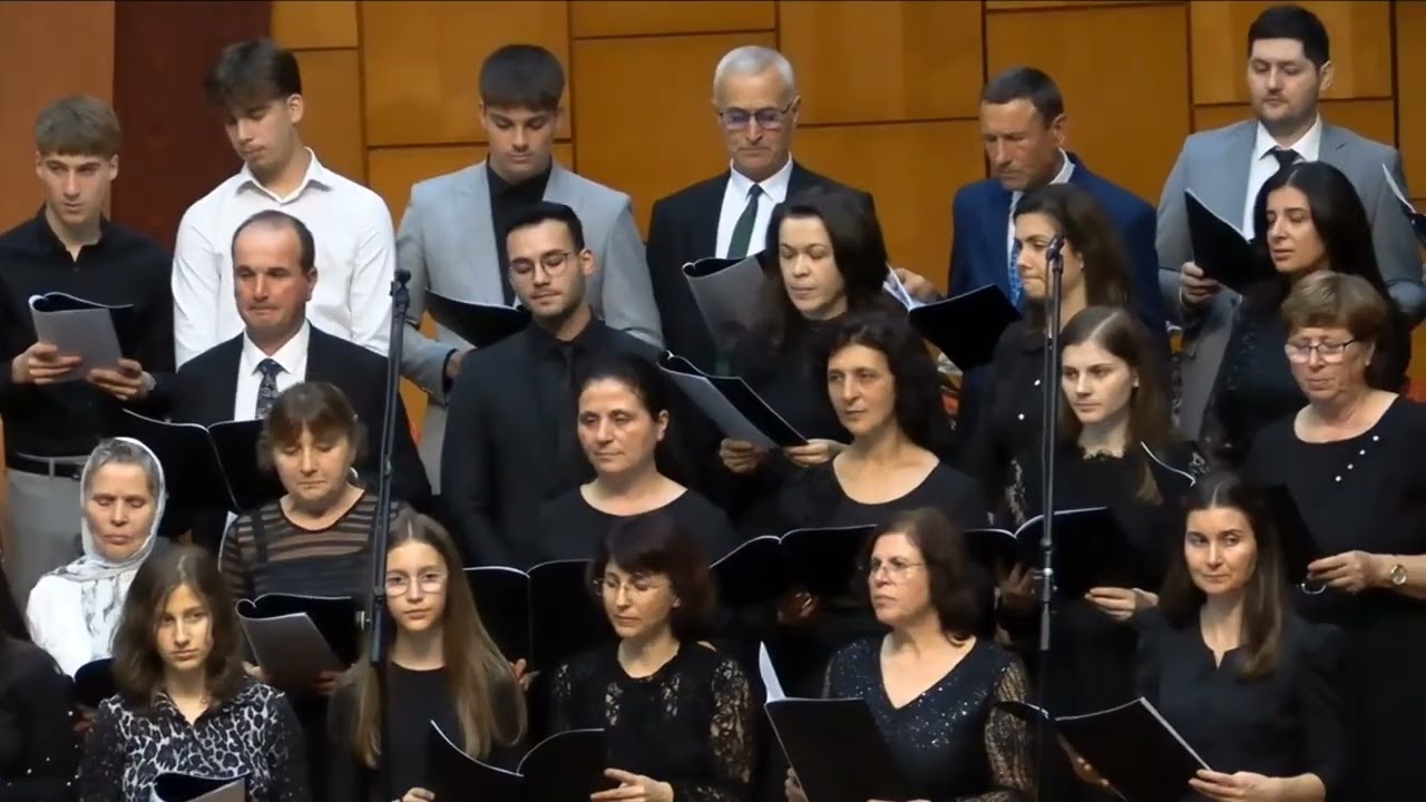 Priviti crestini catre ceruri sus -  Cor Biserica Azs Matca 1