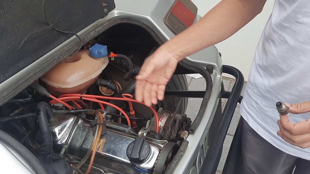 Motor AP falhando - vela melada (encharcada) de óleo. Motor sem força, barulhento e esquentando.