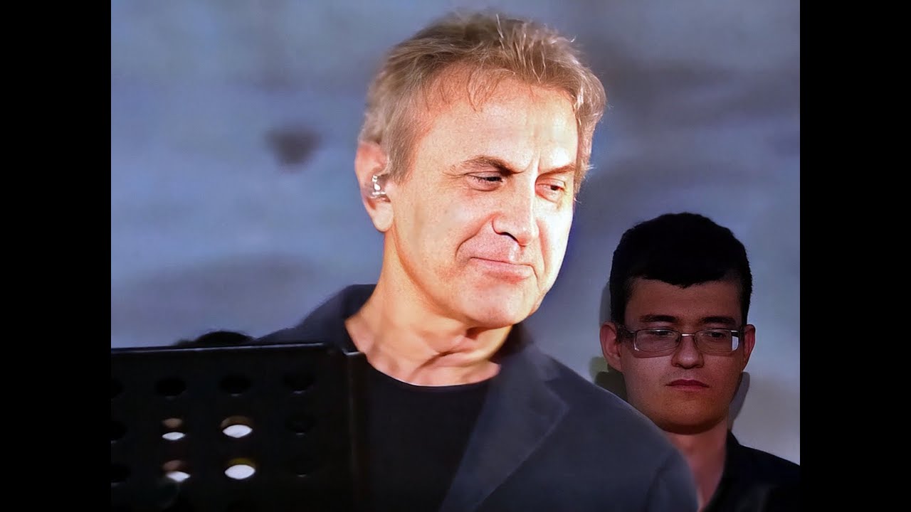 ΓΙΩΡΓΟΣ ΝΤΑΛΑΡΑΣ: ΑΥΤΑ ΤΑ ΜΑΥΡΑ ΠΟΥ ΦΟΡΕΙΣ (Αφιέρωμα στον Χρόνη Αηδονίδη)