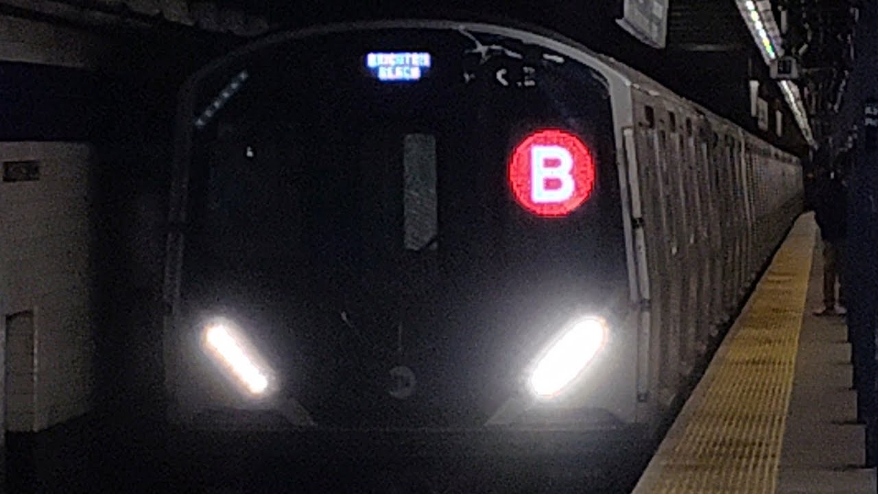 IND Concourse Line R68 R68A R211A (B)(D) Trains Express local Rush Hour Station Kingbridge Road.