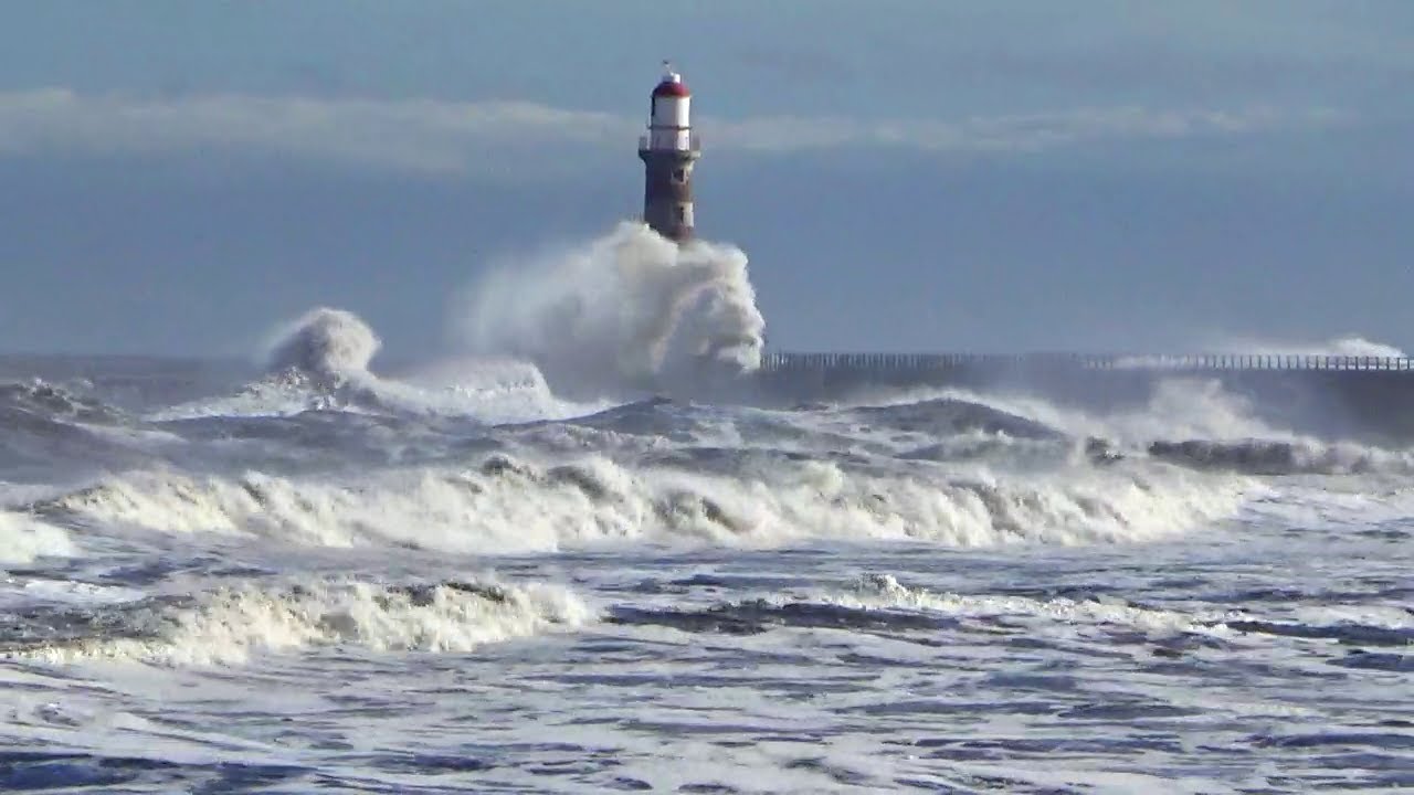 SUNDERLAND : After Storm Babet - Roker and Seaburn