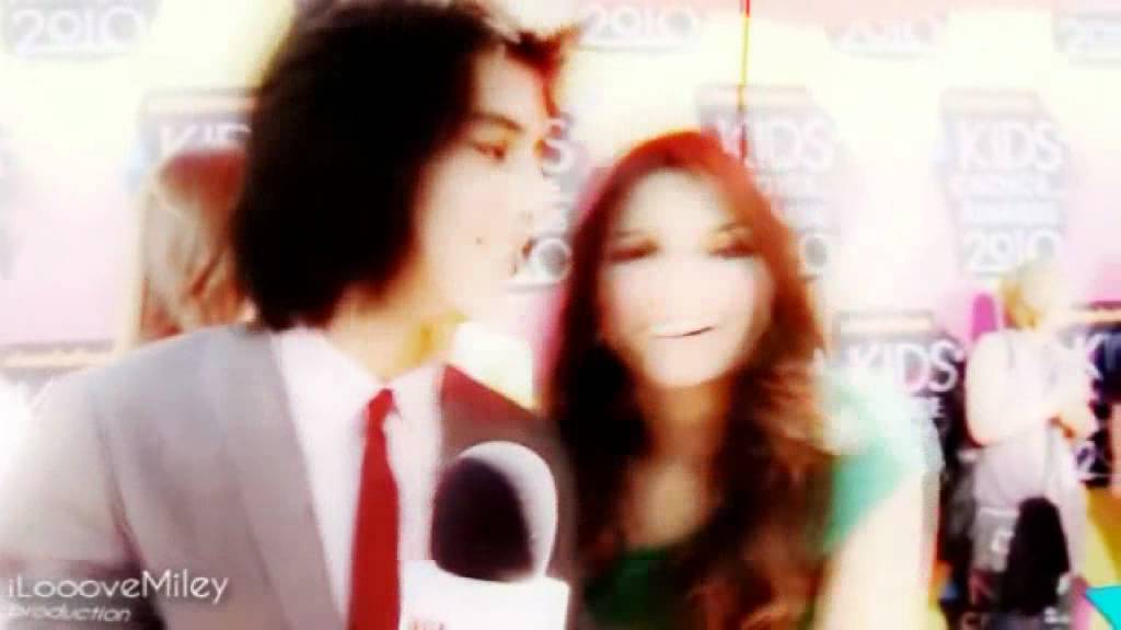 Avan Jogia e Victoria Justice ♥