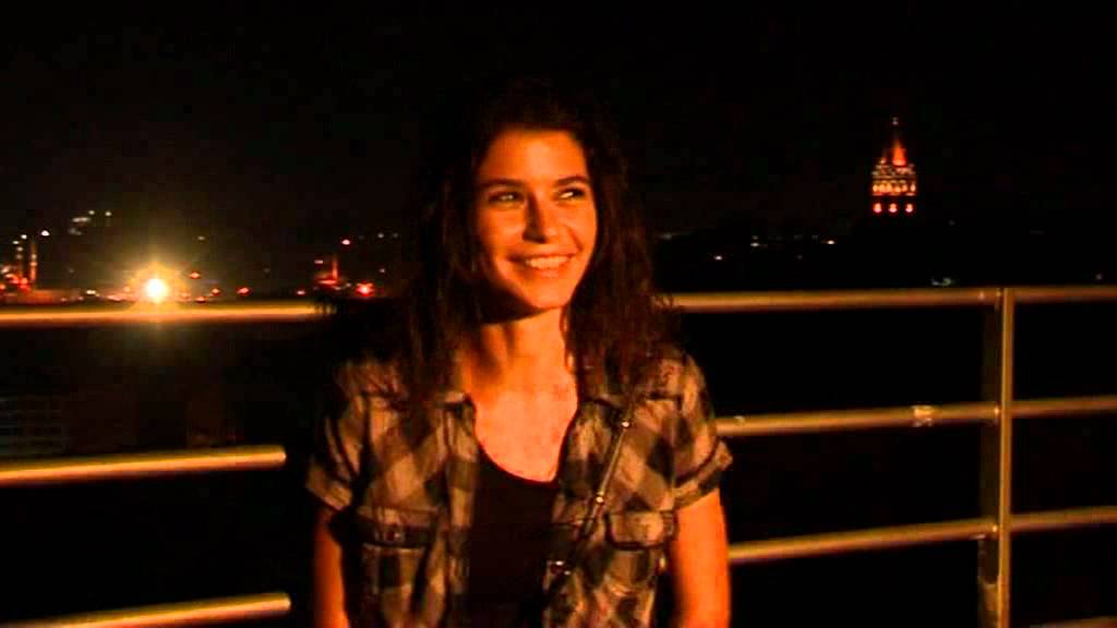 -Gecenin Kanatlari- Beren Saat Röportaj