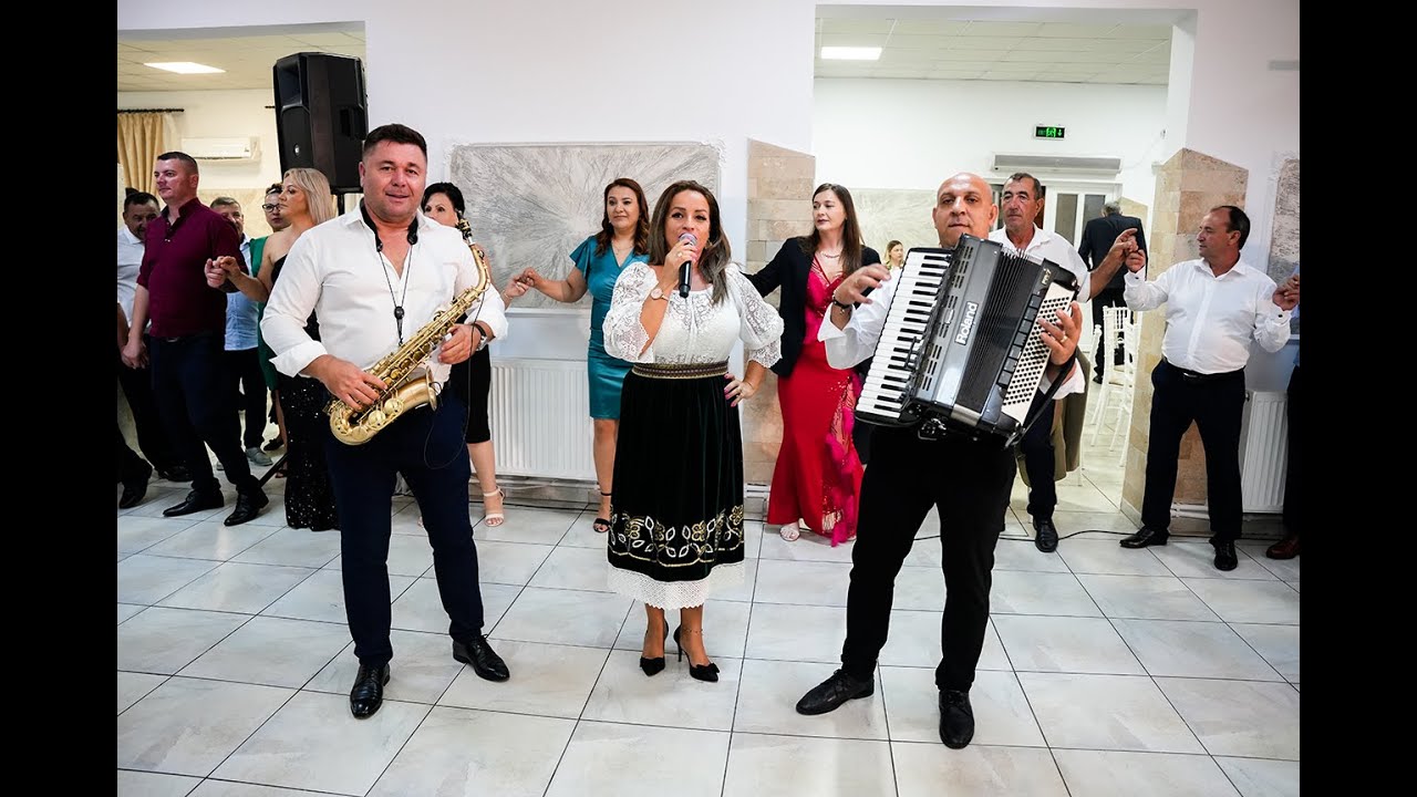 Madalina Alexe si Formatia Daniel Ristea-Nunta Andreea si Andrei