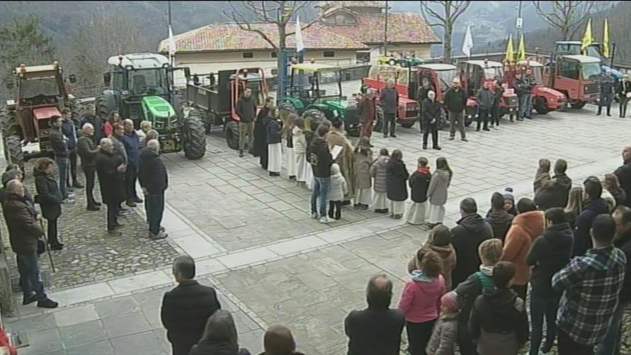 messa di domenica 18 gennaio 2026  S. ANTONIO abate