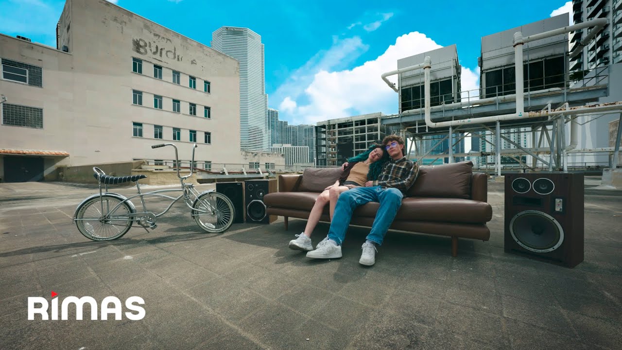 &Ntilde;engo Flow - Dios Te Guarde [Visualizer]