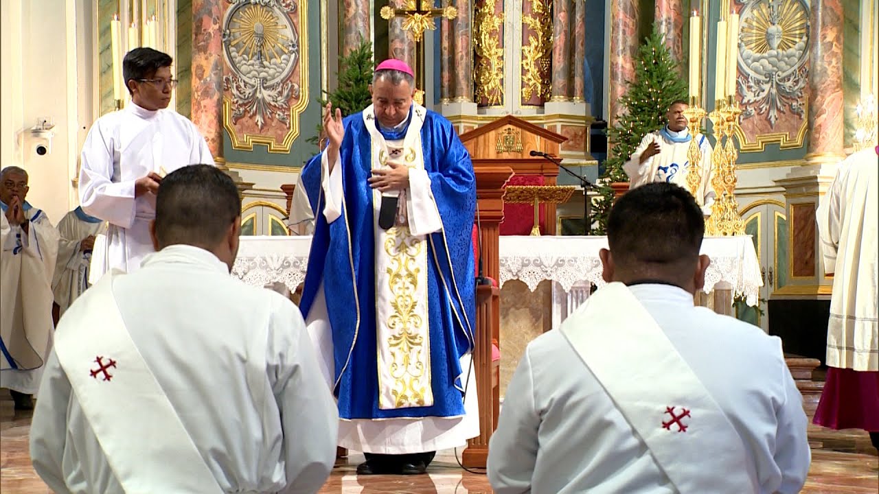 Cinco jóvenes de Panamá se ordenan como sacerdotes