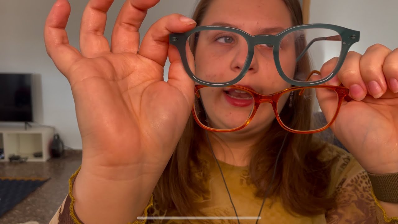ASMR probándote gafas |roleplay|