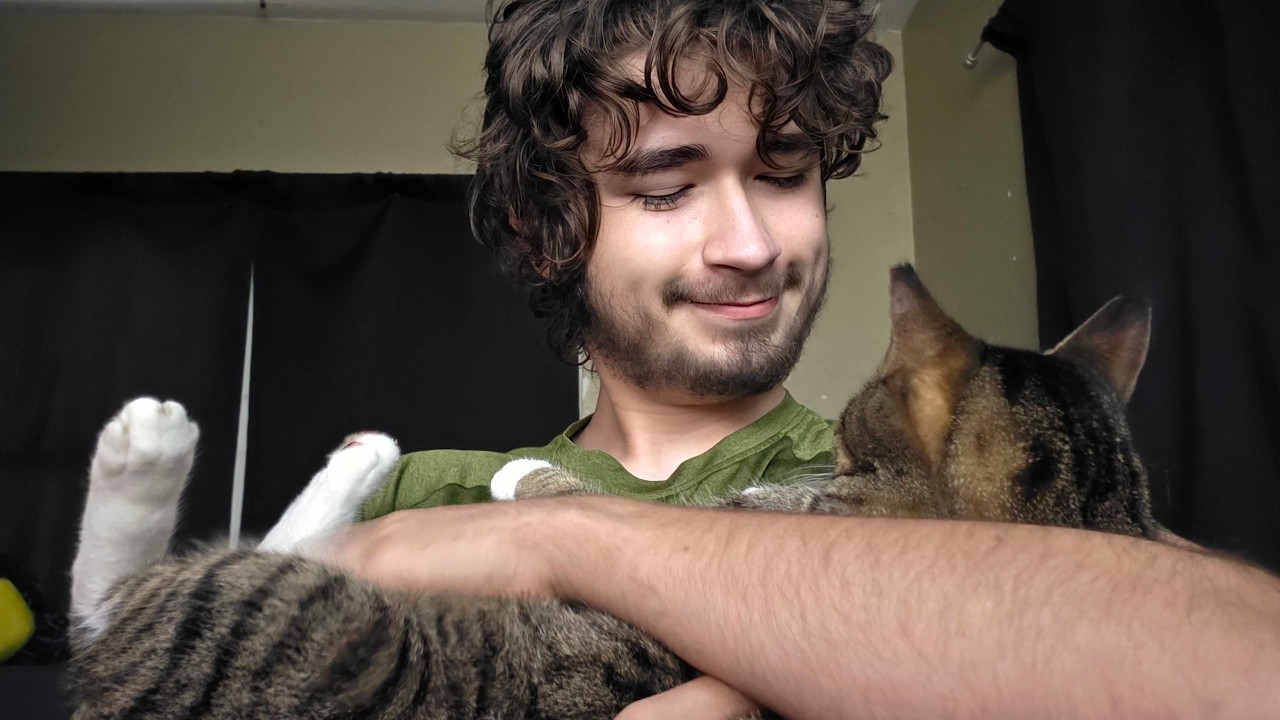 [ASMR] Crazy Kitty purring and talking about him asmr