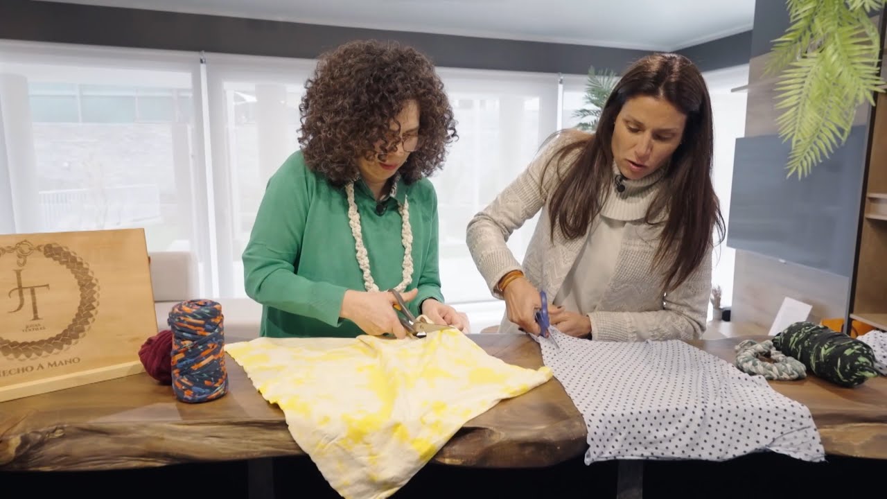 Joyas Textiles: transformando telas reutilizadas en arte