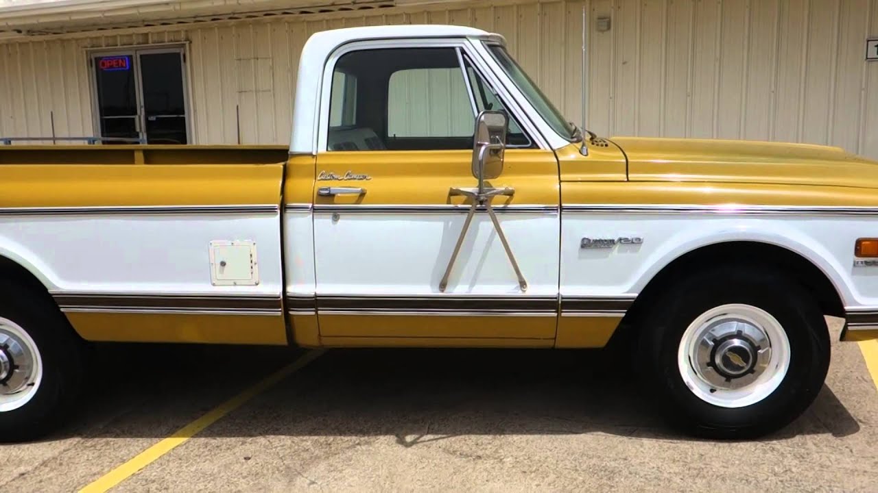 1972 Chevrolet Custom Deluxe / 20