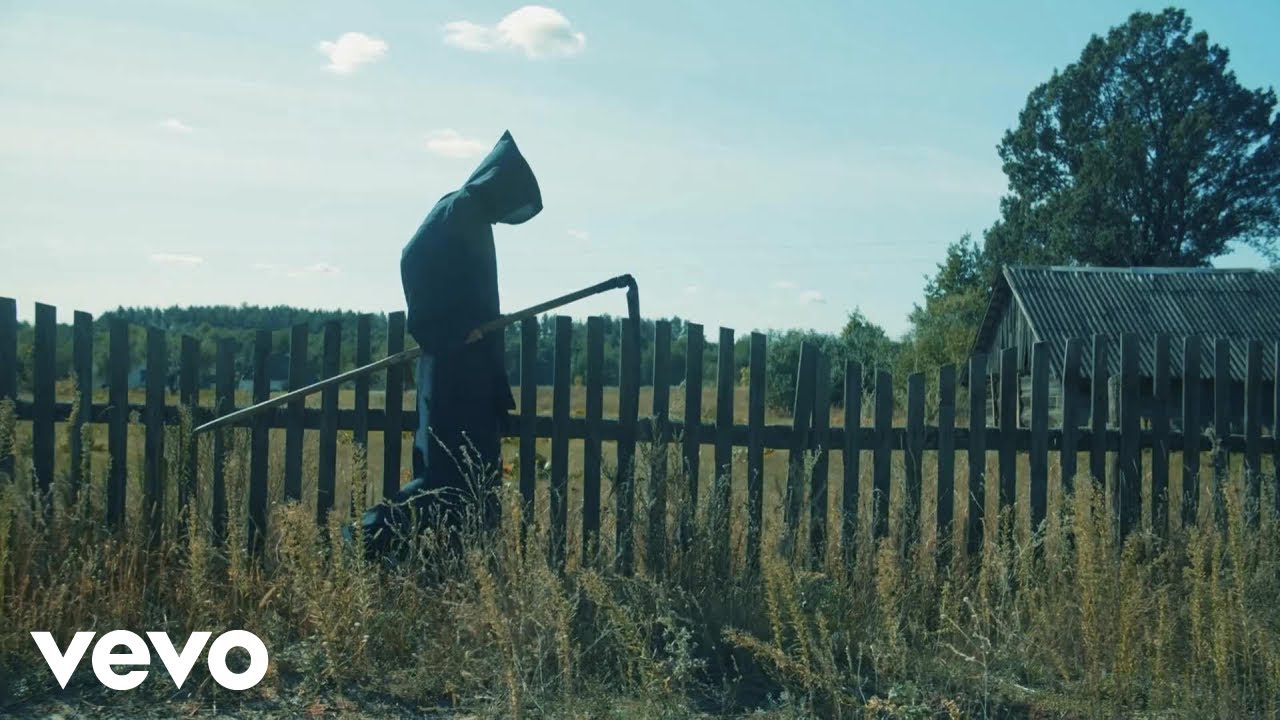 J.T. & The Plastic Garden Band - That's Life (Official Music Video)